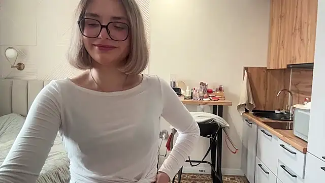 AnnaVelvetFire Adlı Modelin Canlı XXX Sohbeti