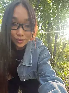 trytomakememoam Chat XXX in diretta