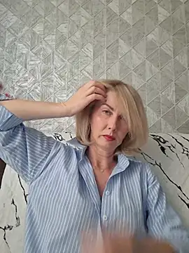 Chat XXX en directo de stellahere8