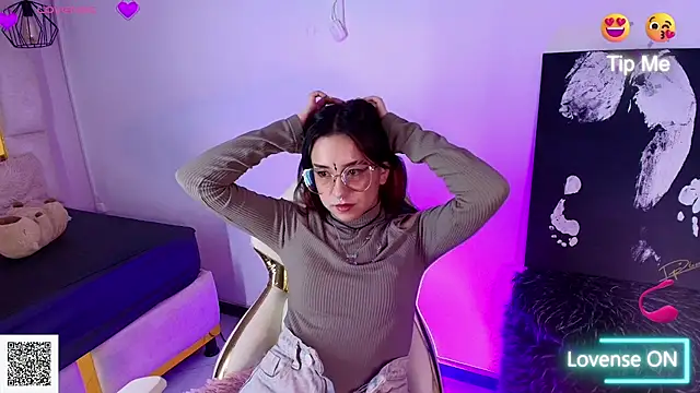 Cuore_kazx Adlı Modelin Canlı XXX Sohbeti