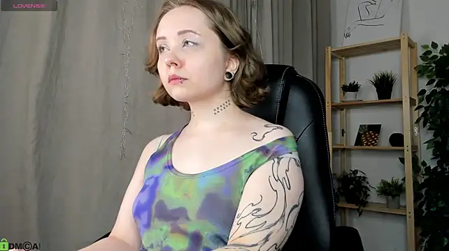 Tara-Linn Chat XXX live