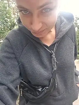 Keli_Jessi Adlı Modelin Canlı XXX Sohbeti