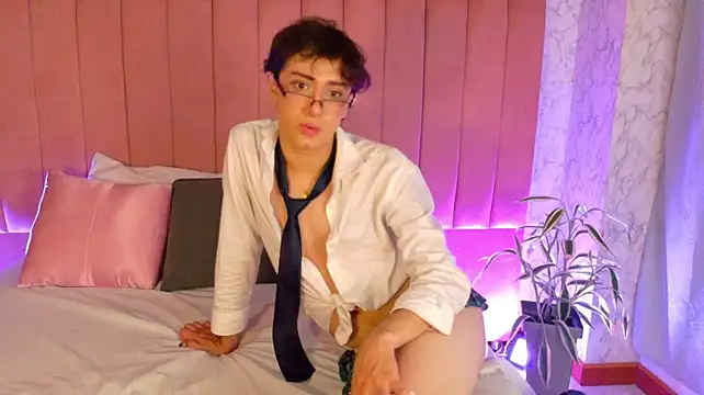 Leo_Williamss Adlı Modelin Canlı XXX Sohbeti