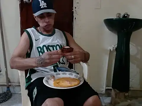 TitanMedina Live XXX-Chat