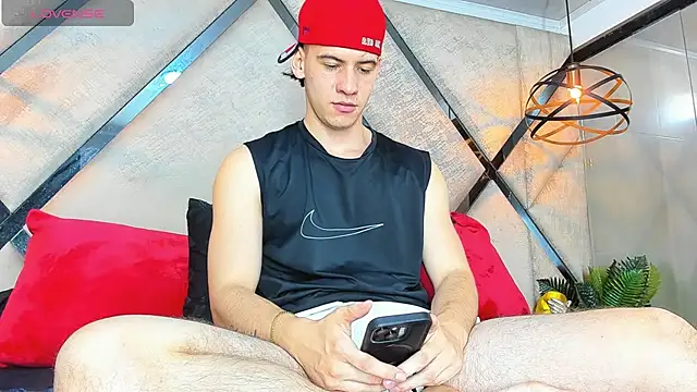 Matteo222_ – Naživo XXX chat