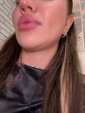 Živý XXX chat SaintSquirt