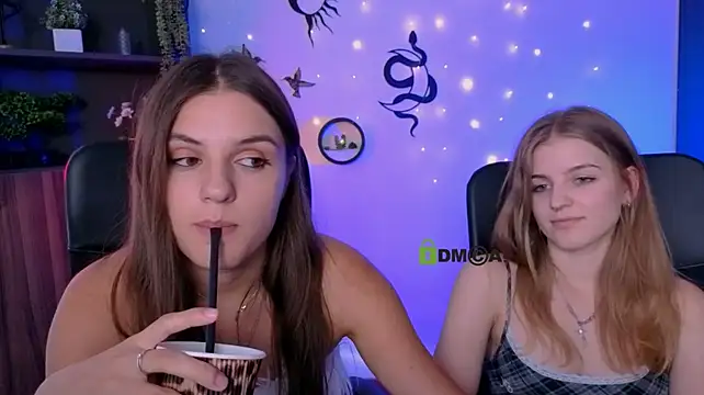 lisa_dark_ Chat XXX live