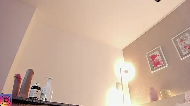 roxannegomez – Naživo XXX chat