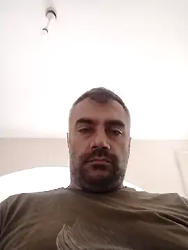 צ'אט XXX בשידור חי של kevgir08