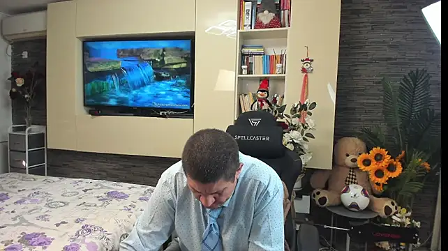 SpartacusDaddy48 XXX чат на живо