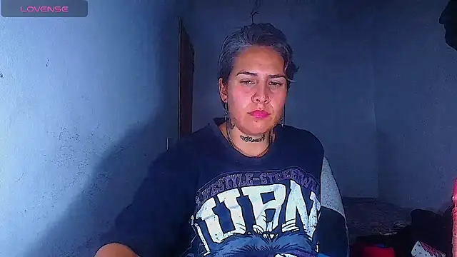Živý XXX chat Yessi_rousse