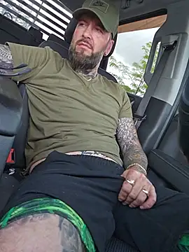Beardedtattood's Live XXX Chat