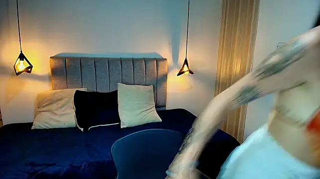 LiaCooper_ live XXX chat
