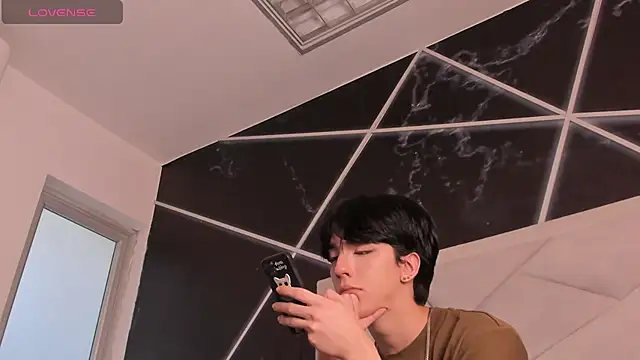 צ'אט XXX בשידור חי של AerumChae
