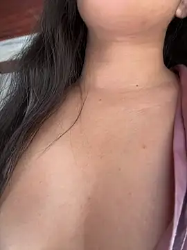 Amelia_Rivas' Live XXX Chat
