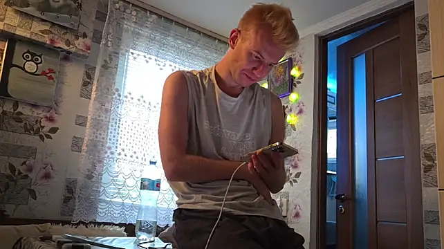 Vuitton's Live XXX Chat