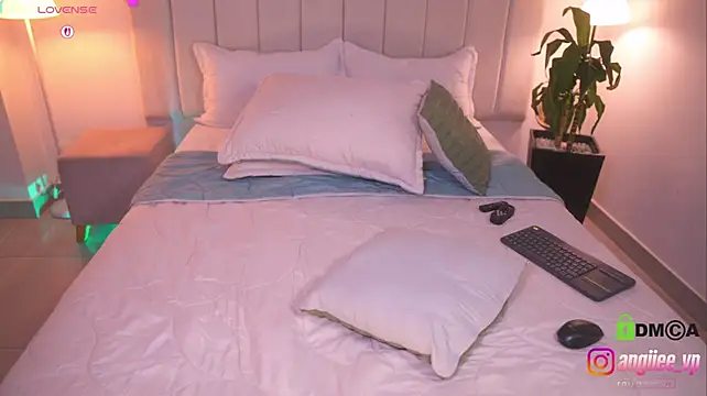 Chat +18 de nicoletth18 ao vivo