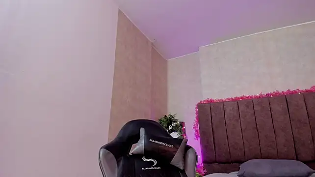 Chatroom XXX en direct de Julieth_Caandy