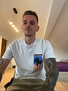 Huge_cock22cm Webcam show