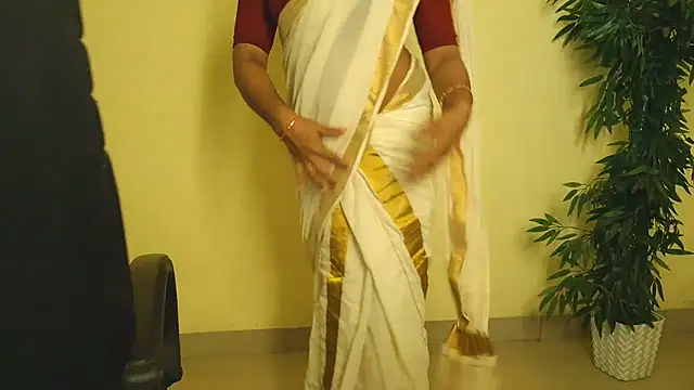 Mallu_Neelaanjanam ওয়েবক্যাম শো