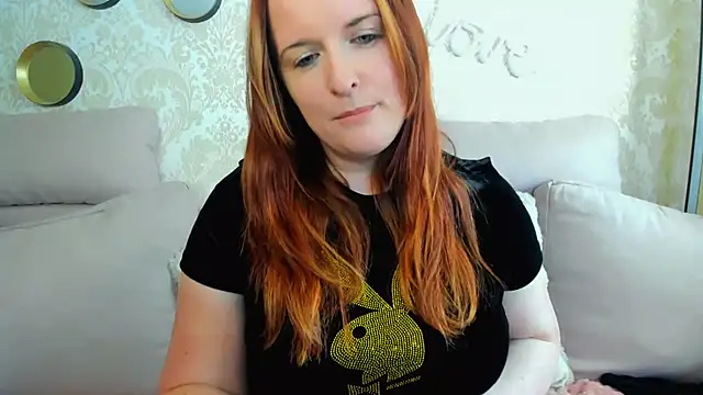 Chatroom XXX en direct de curvynova