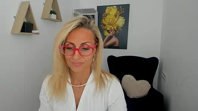 XXX chat uživo modela MuseOfStage