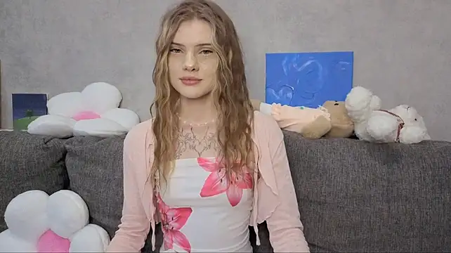 Chat +18 de CarolinePepper ao vivo