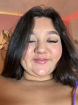 luna_bradley_'s Live XXX Chat