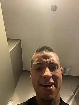 willclayy's Live XXX Chat