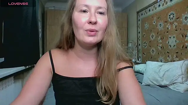 AnnaXLovers' Live XXX Chat
