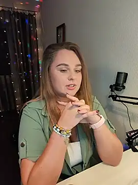 Juicy_PeachLux's Live XXX Chat