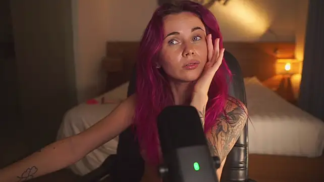 Sarah_Pink Webcam-Show