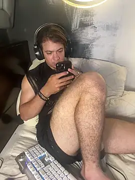 Chatroom XXX en direct de AngelLatinBoy