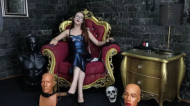 MillenaVoss Adlı Modelin Canlı XXX Sohbeti