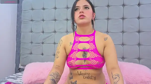 Karol-Messy_ লাইভ XXX চ্যাট