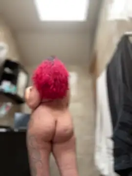 NikkiNix XXX чат на живо
