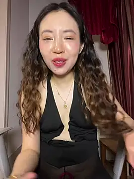 mimi_181 élő XXX-chatje