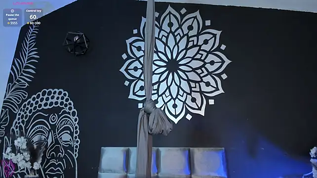 Živý XXX chat charlottewhitte