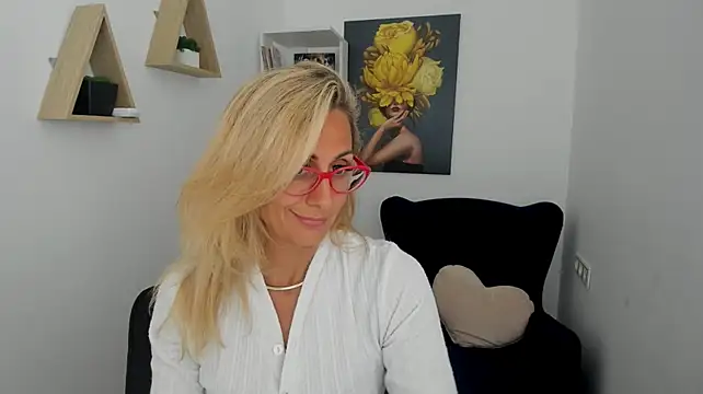 MuseOfStage Chat XXX in diretta