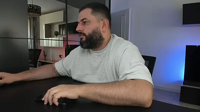 DravenPeak Adlı Modelin Canlı XXX Sohbeti