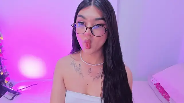 RoseCassie Live XXX-Chat