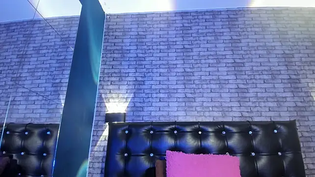 Keily_and_cartyx Chat XXX in diretta