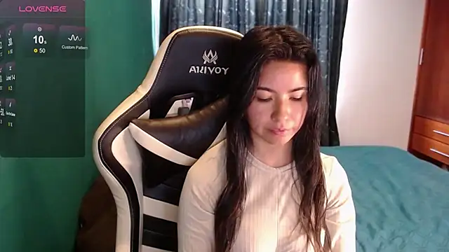 alice_middleeのライブXXXチャット