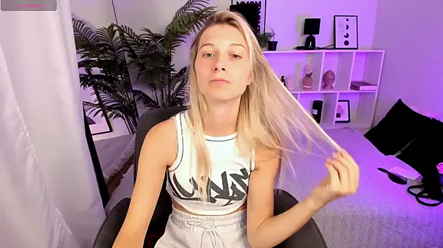 LauraPurr লাইভ XXX চ্যাট