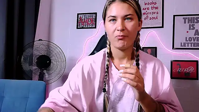 Chat XXX en directo de AlisaFrost