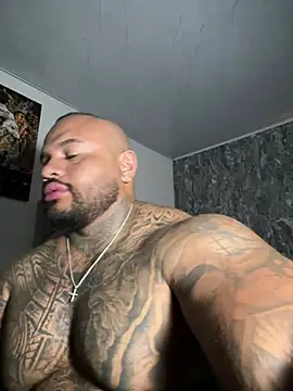 criss_zander292 XXX чат на живо