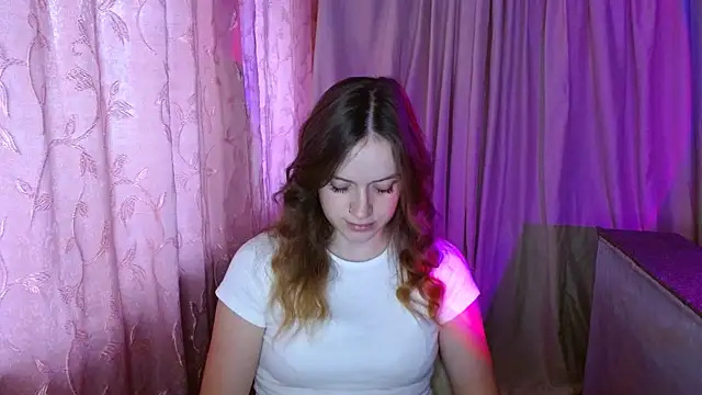 ElinaStar00's Live XXX Chat