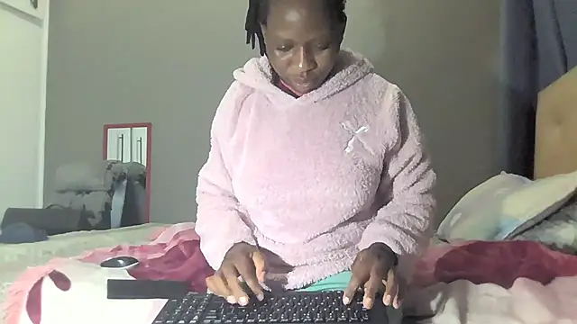 Sweetslendern Live XXX chat