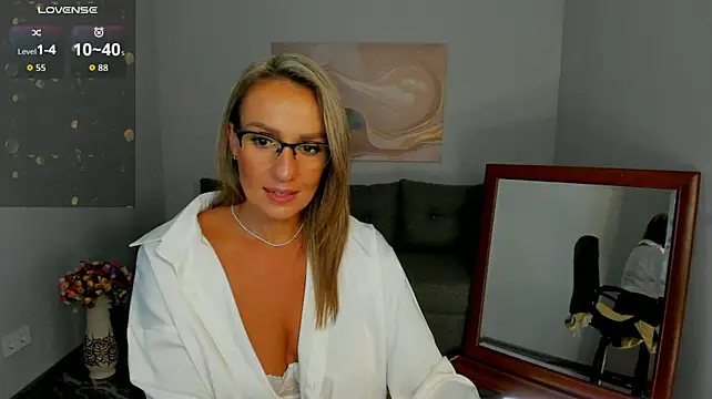 Alisa_Allisen Adlı Modelin Canlı XXX Sohbeti