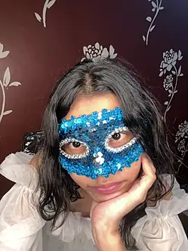 Sommiya_love Adlı Modelin Web Kamerası Şovu